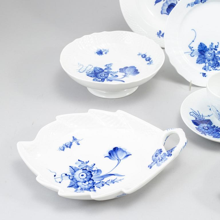 40 pcs of porcelain from Royal Copenhagen.