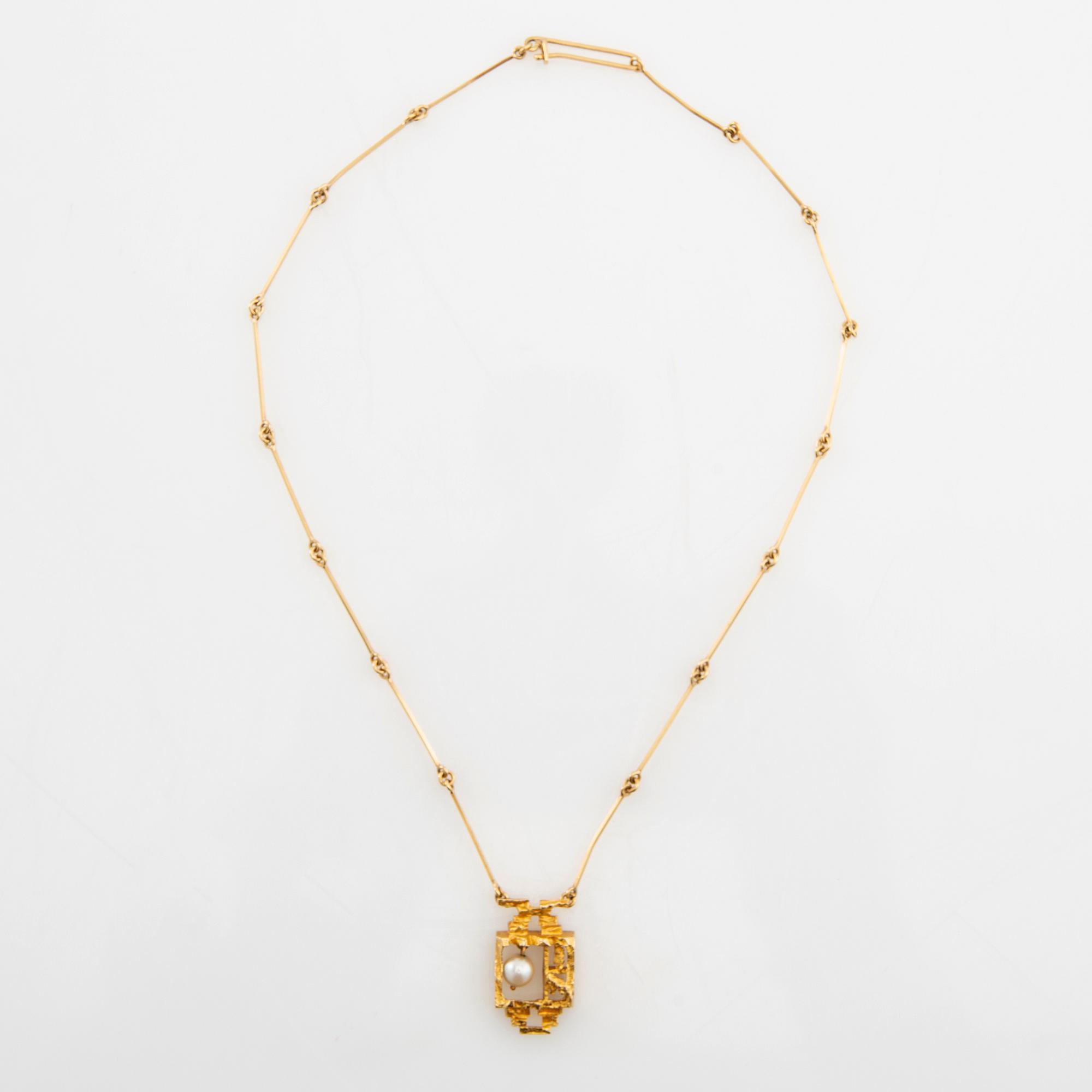 Björn Weckström, Halsband "Taikahelmi/Magisk pärla", 18K guld och odlad pärla, Lapponia.