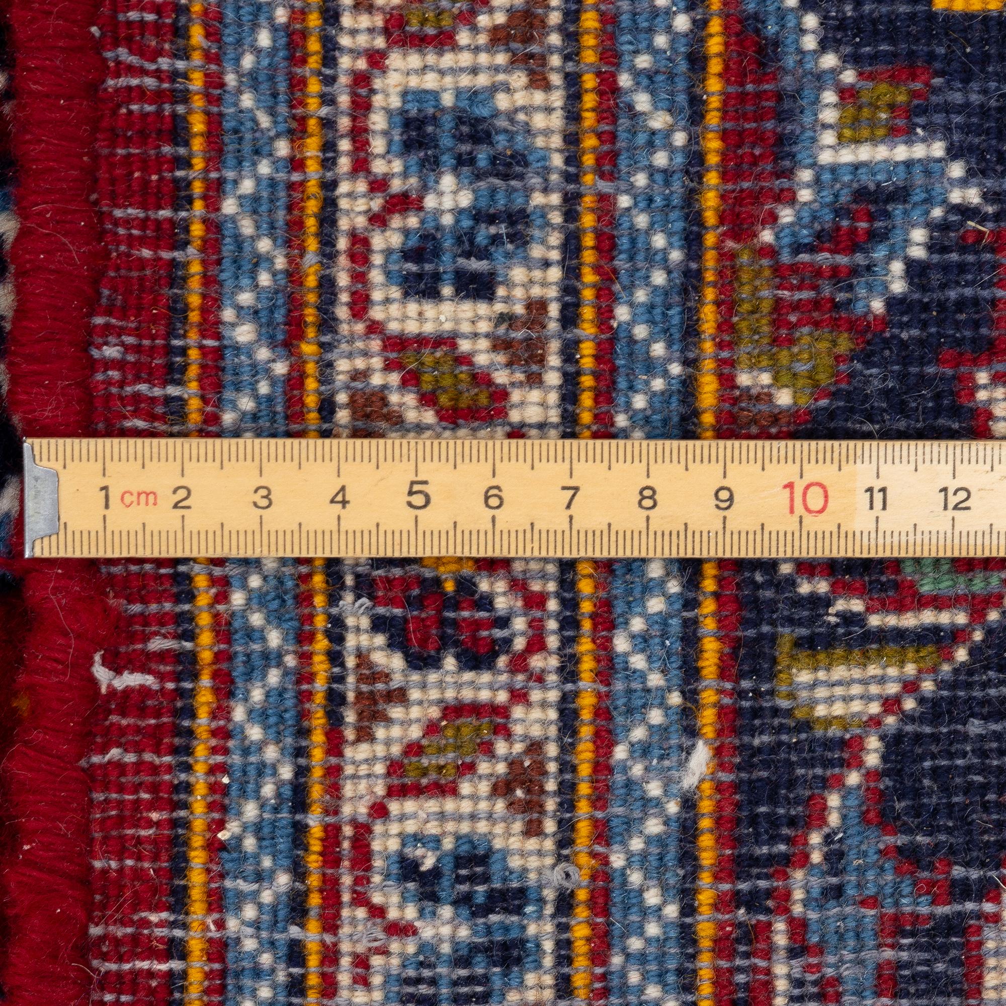 Carpet, Keshan, approx. 318 x 200 cm.