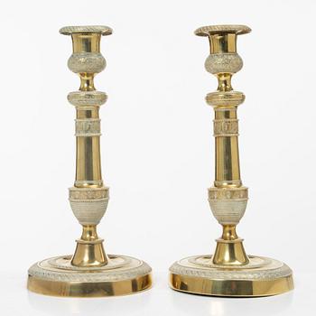 Ljusstakar, 2 par, sent 1800-tal/1900-tal samt 1900-tal.