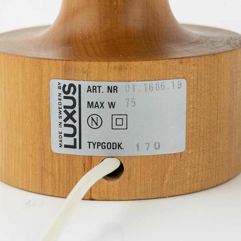Uno & Östen Kristiansson, a pair of pine 'Flens' table lights, Luxus, Vittsjö.