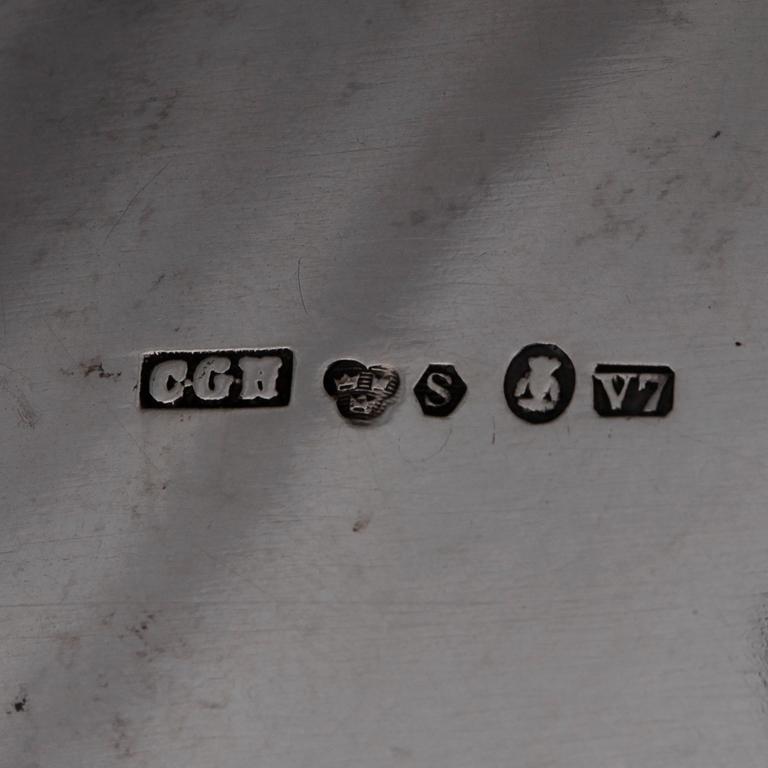 SKÅLAR, 2 st, silver, bl a Gustaf Möllenborg Stockholm 1870. Tot 680 g.