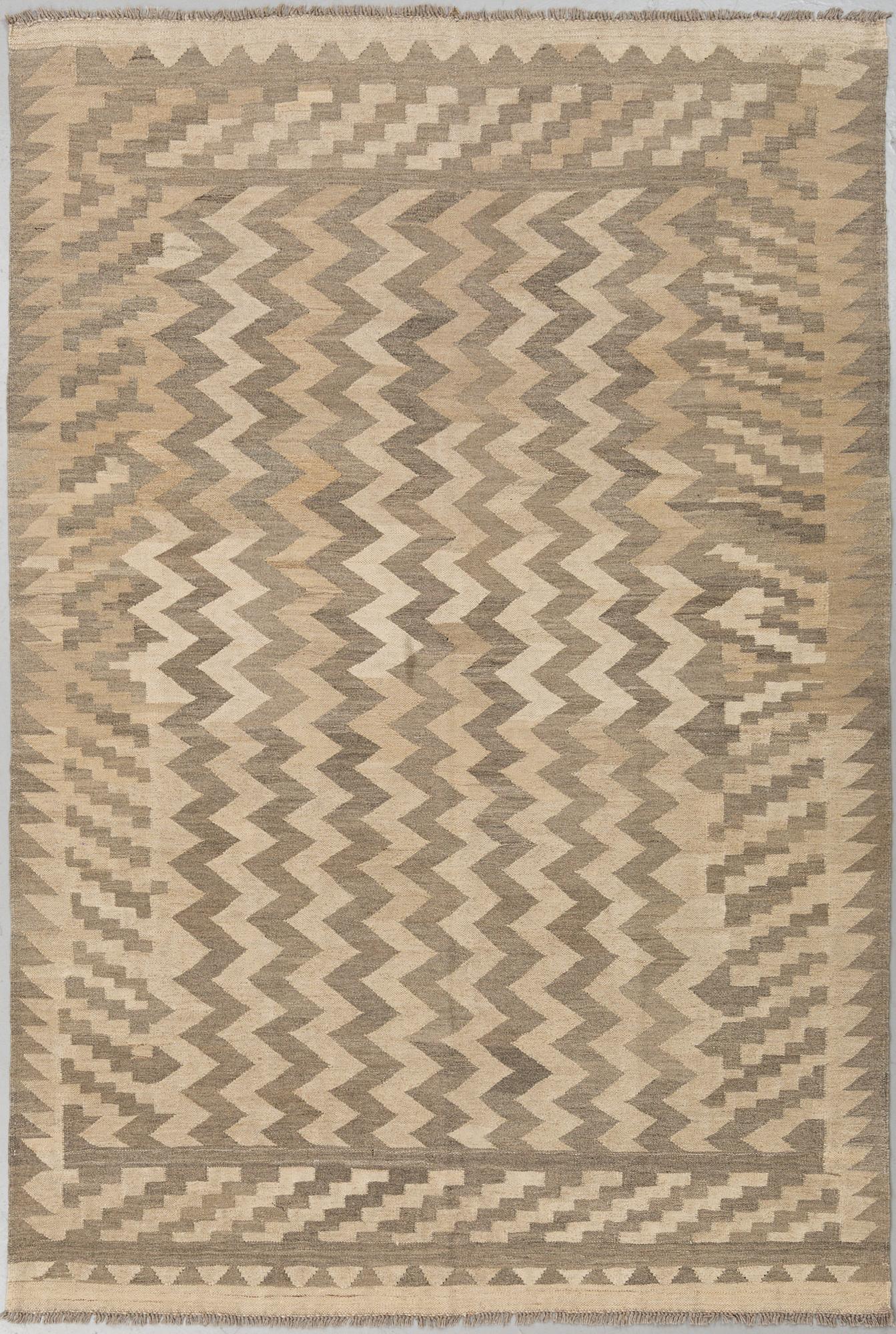 MATTA, Kelim, ca 245 x 170 cm.