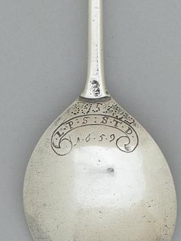 A possibly Norwegian 17th century silver spoon, unidentified makers mark, dated 1659.
