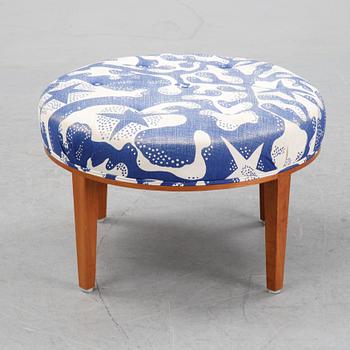 Josef Frank, a model 647 ottoman, Svenskt Tenn.