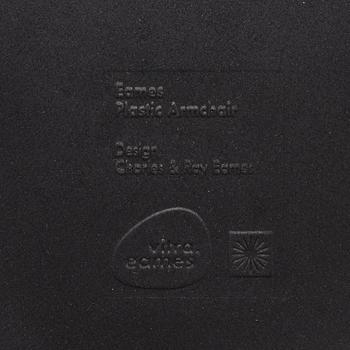 CHARLES & RAY EAMES, karmstolar, 1 par, "DAW", Vitra, 2017.