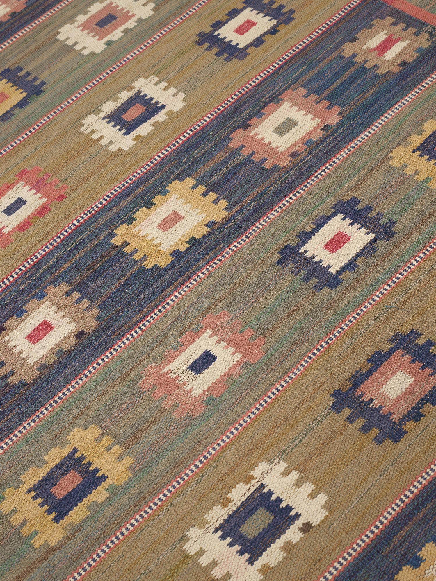 Märta Måås-Fjetterström, Matta, "Grön äng", rölakan, ca 255-258 x 201,5 cm, signerad AB MMF.