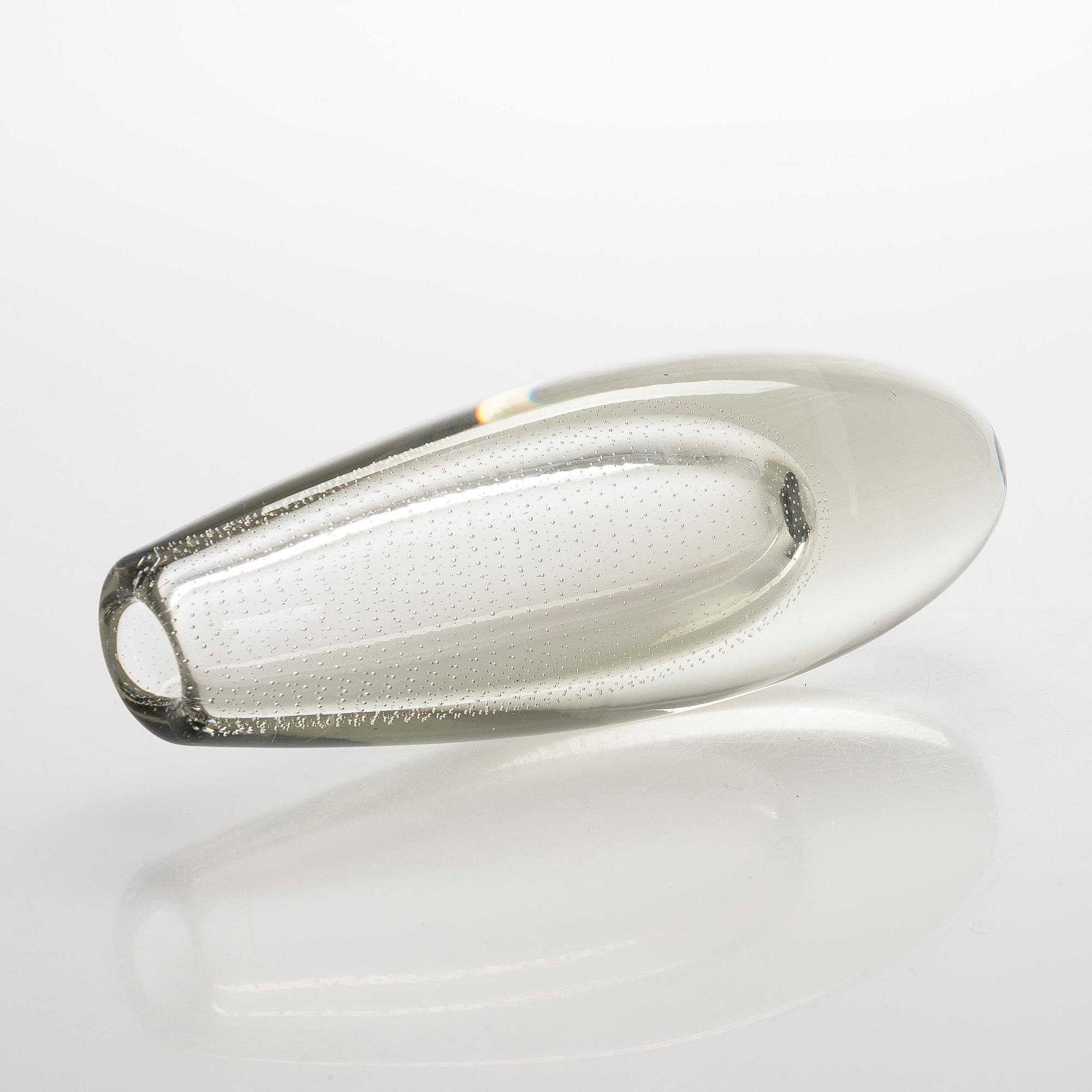 Gunnel Nyman, maljakko, malli "GN 25", signeerattu G. Nyman Nuutajärvi Notsjö.