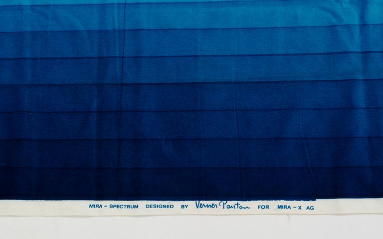 Verner Panton, CURTAIN AND SAMPLERS, 5 PIECES.  Cotton velor. A variety of blue nuances and patterns. Verner Panton.