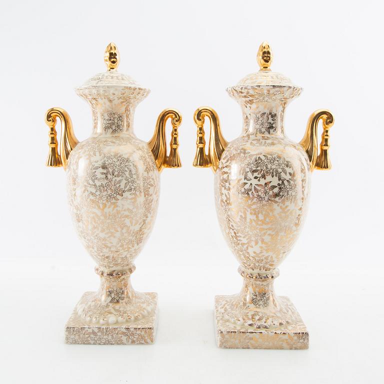 Uppsatsurnor 4 st England 1900-talets första hälft porslin.