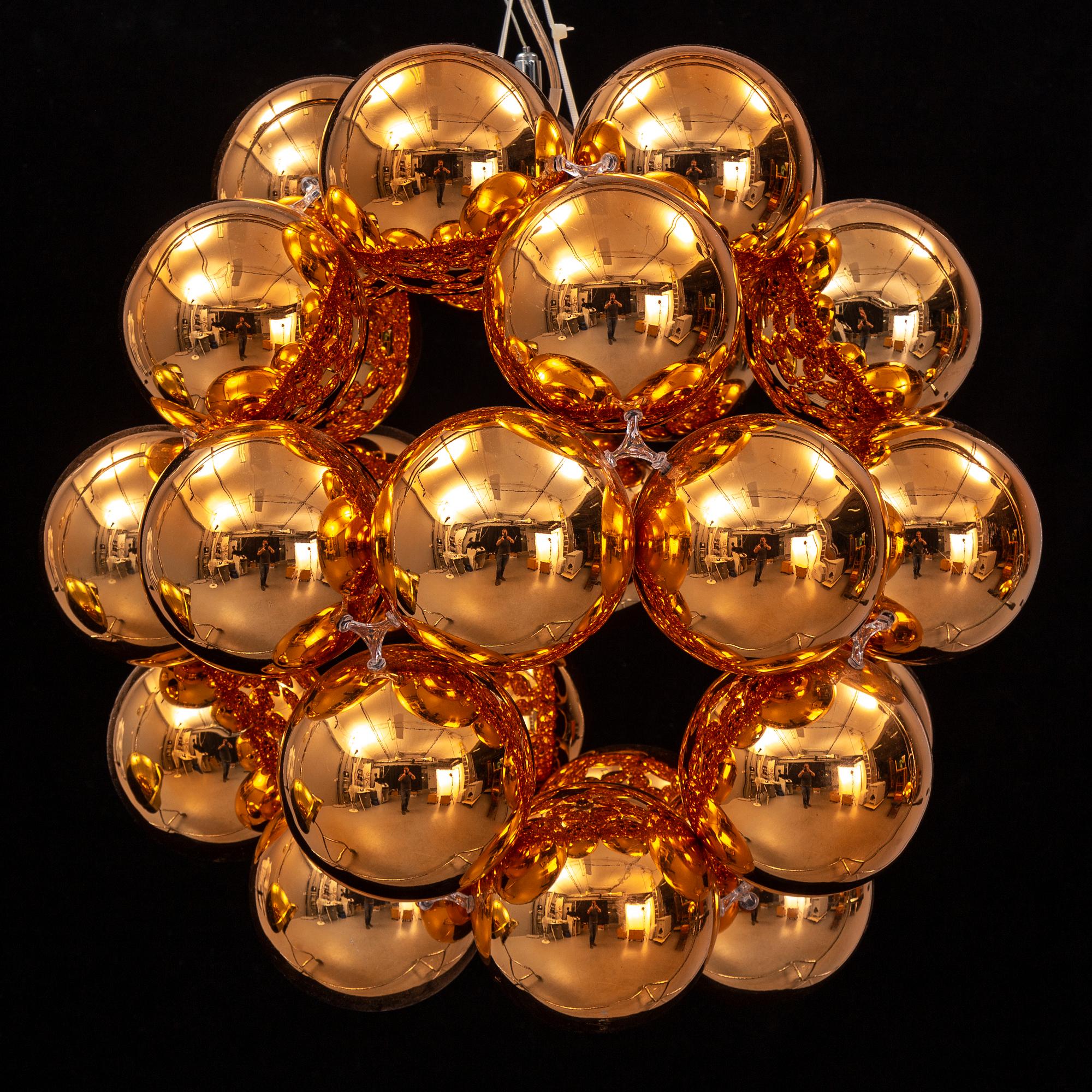 WINNIE LUI, taklampa, "Beads Penta, Innermost.