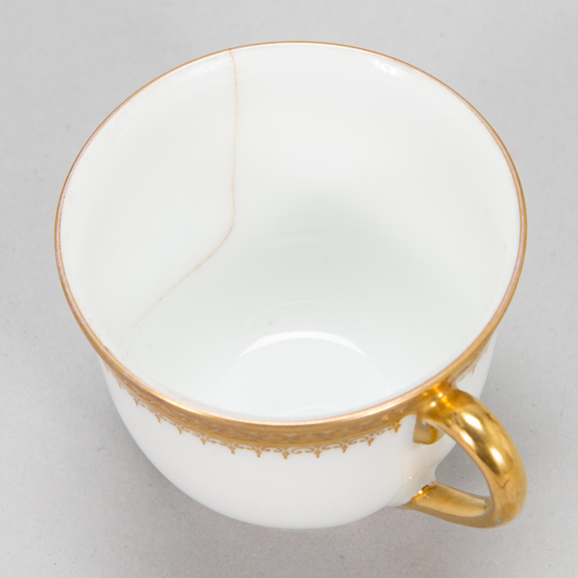 A ca. 235-piece porcelain dinnerware set, Puls H. Holzner Glaspalast Karlsbad, Czechoslovakia 1930s-40s.