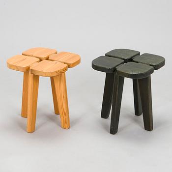 Rauni Peippo, a pair of stools "Apila" (Four-leaf clover) for Oy Stockmann Ab, Keravan Puusepäntehdas, Finland.
