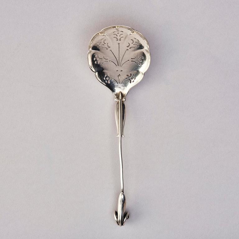 Georg Jensen, a silver bonbonnière and a sprinkle spoon, Copenhagen 1919-1927, design no 234, spoon design no 74.