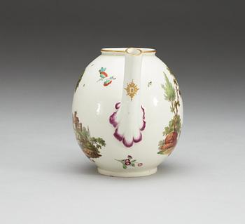 A Frankenthal tea pot, 18th Century.