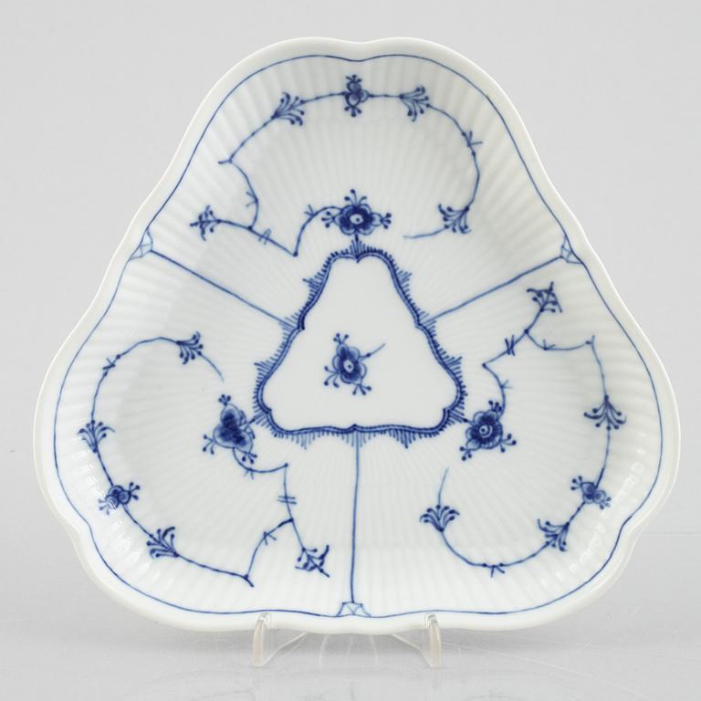 A 'Blue Fluted' / 'Musselmalet rifflet', porcelain dish, Royal Copenhagen, model 27, 1967.