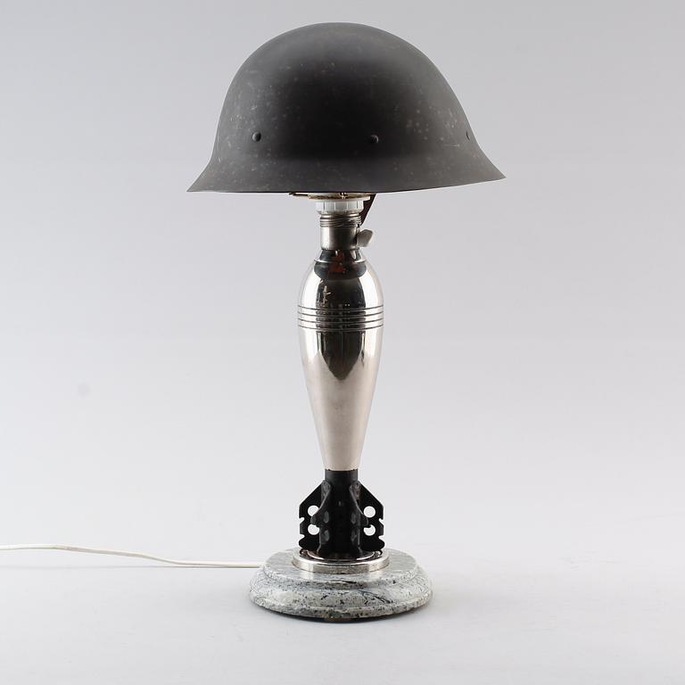 BORDSLAMPA, 1900-talets första hälft.