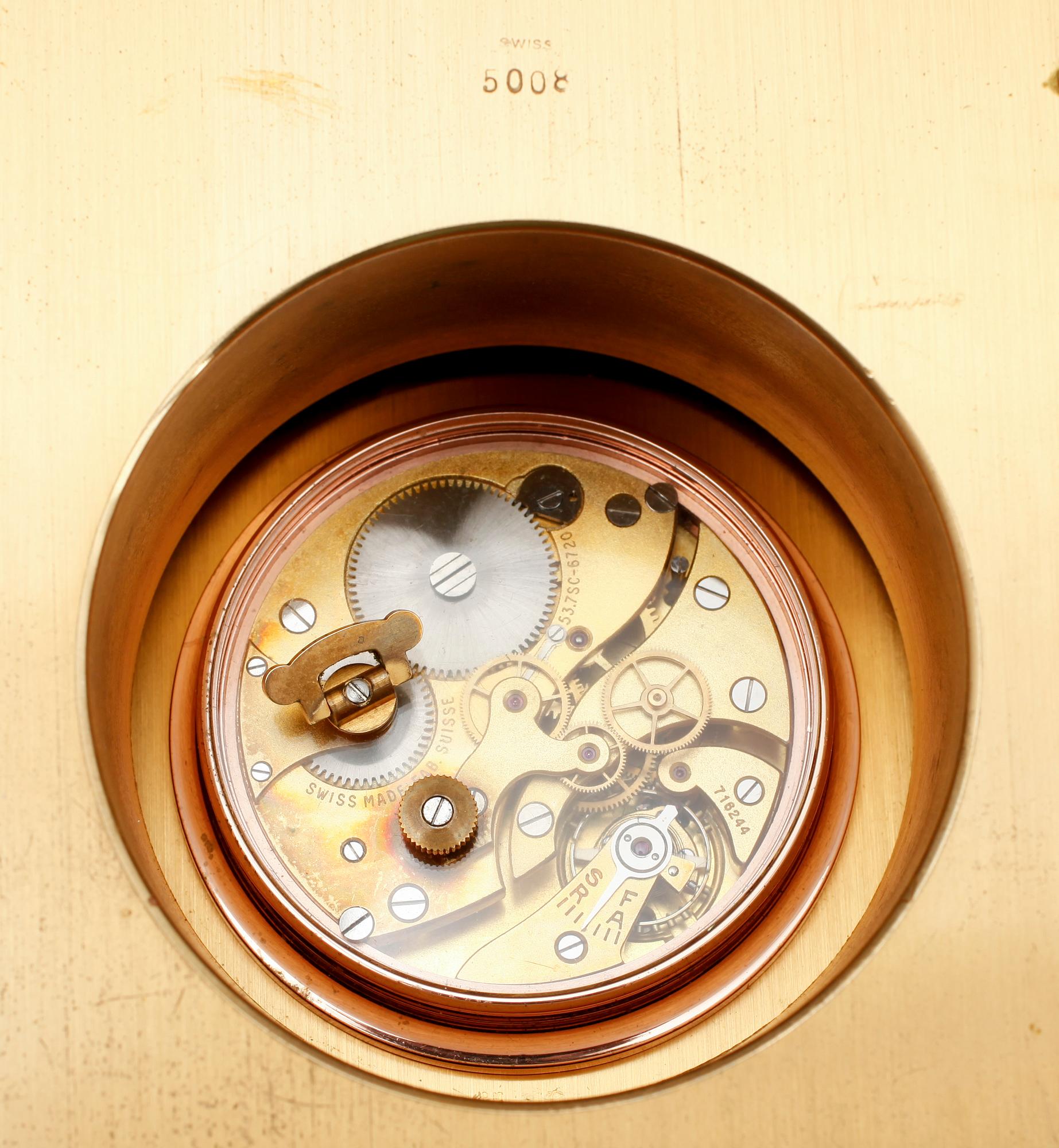 BORDSUR, mässing, Omega, "Rätt Tid", 1900-talets mitt.