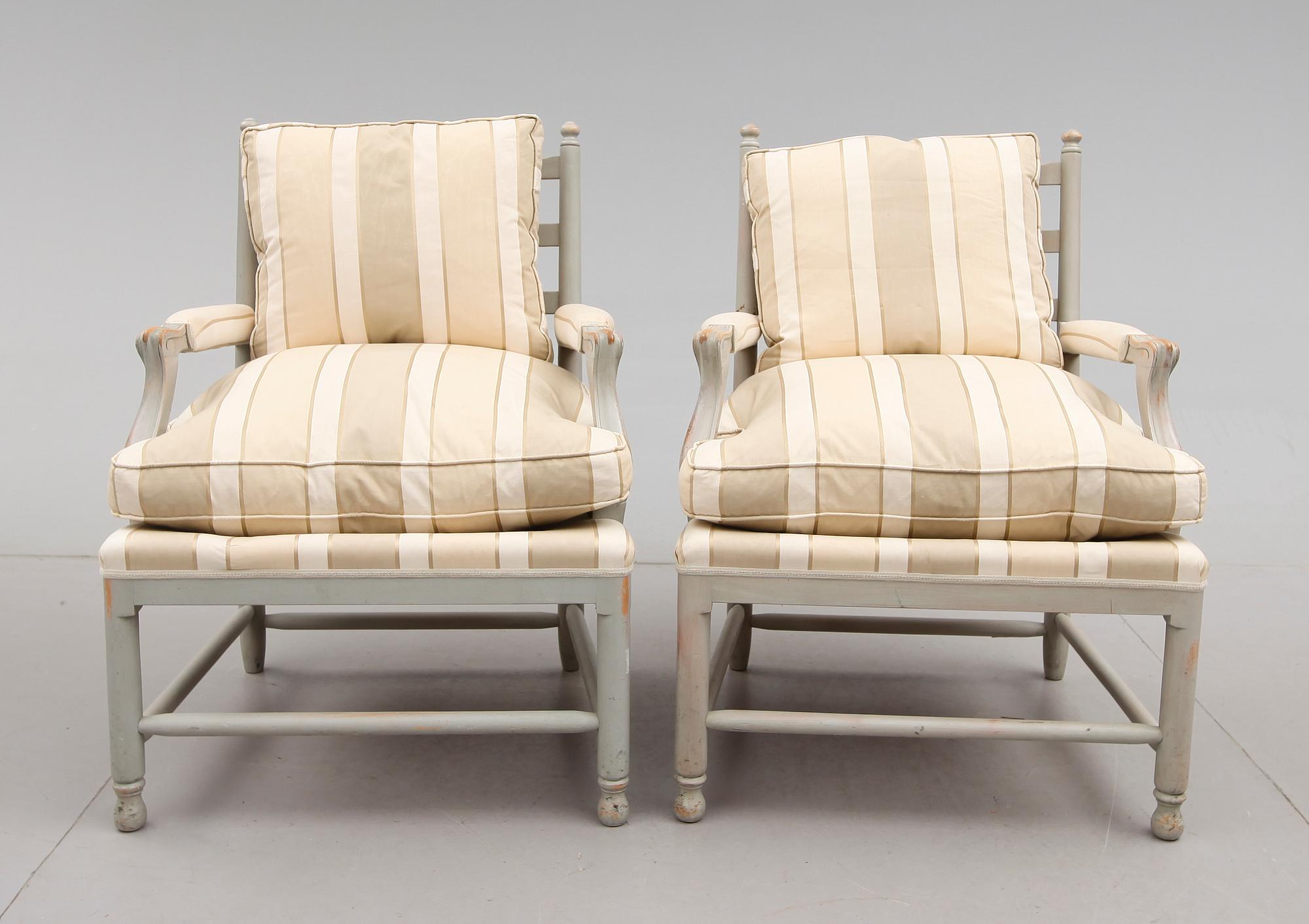 FÅTÖLJER, 1 par, sk Gripsholmsfåtöljer, 1900-talets andra hälft.