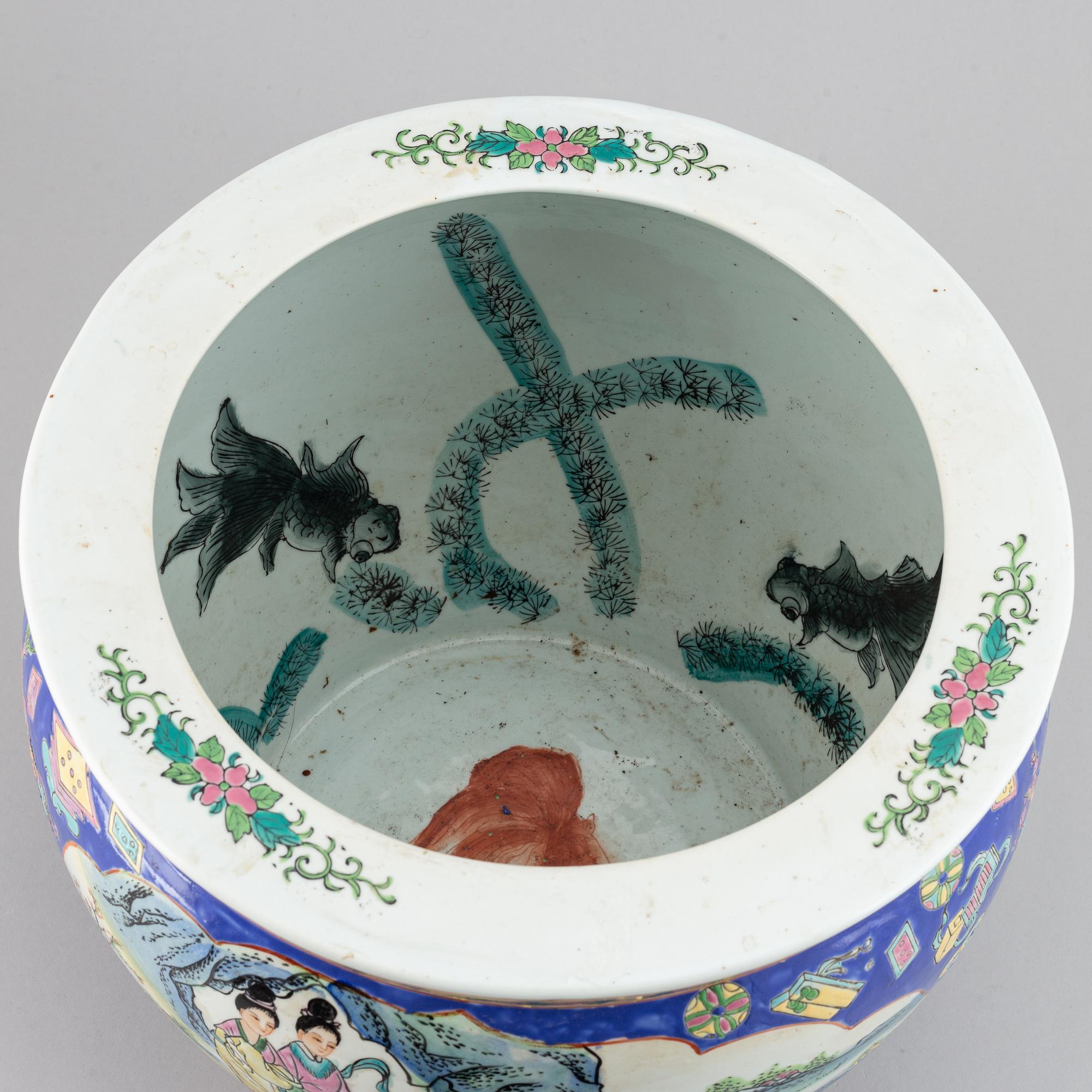 A chinese 20th century fish tank.