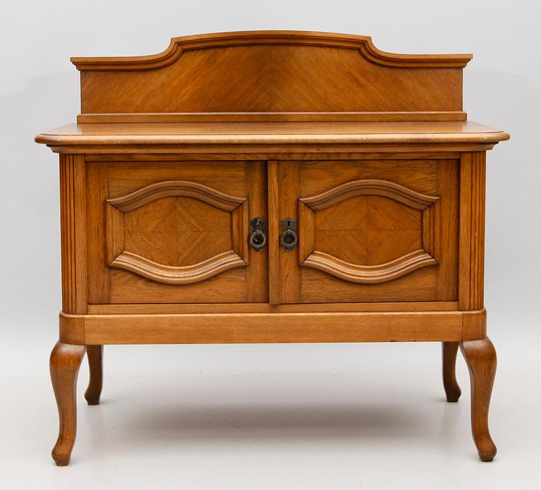 MATGRUPP, 6 delar, rokokostil, 1900-talets första hälft.