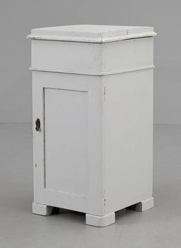 POTTSKÅP, 1800-tal.