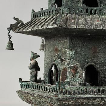 PAGOD, brons. Qingdynasty (1644-1912).