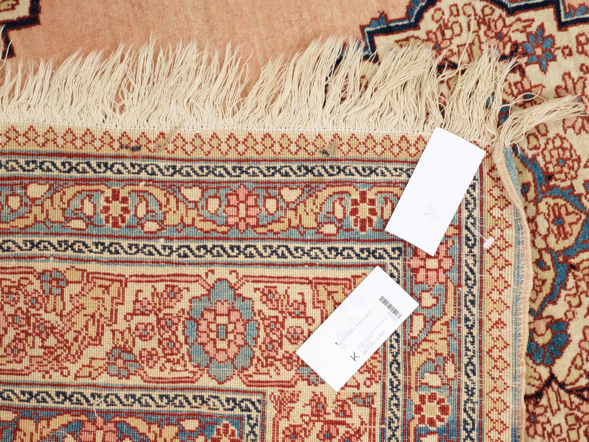 ANTIQUE TABRIZ. 169,5 x 126,5 cm.