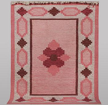 A flat weave carpet, signed ES, Sweden, ca 190 x 130 cm.