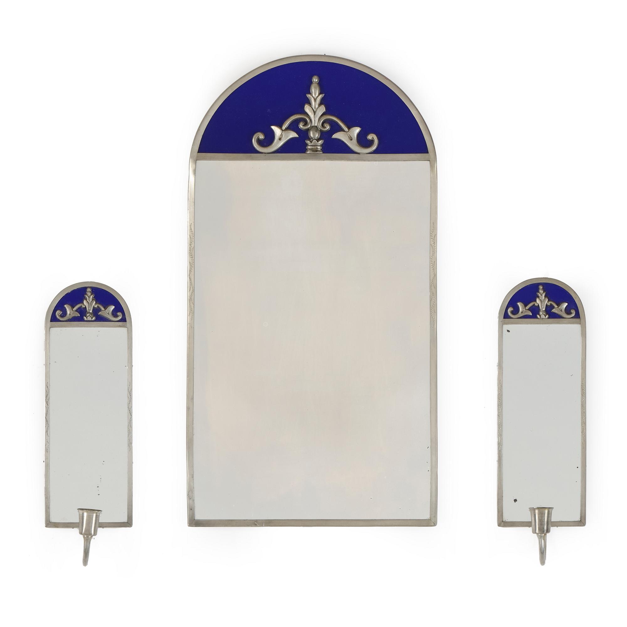 SPEGEL OCH VÄGGLAMPETTER, ett par. Tenn och glas. Art deco, 1920-30-tal.