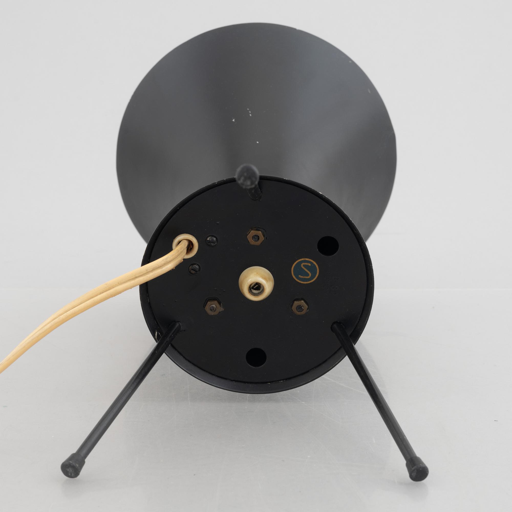 Bergboms, a table lamp model "B 32", Malmö, 1950s.