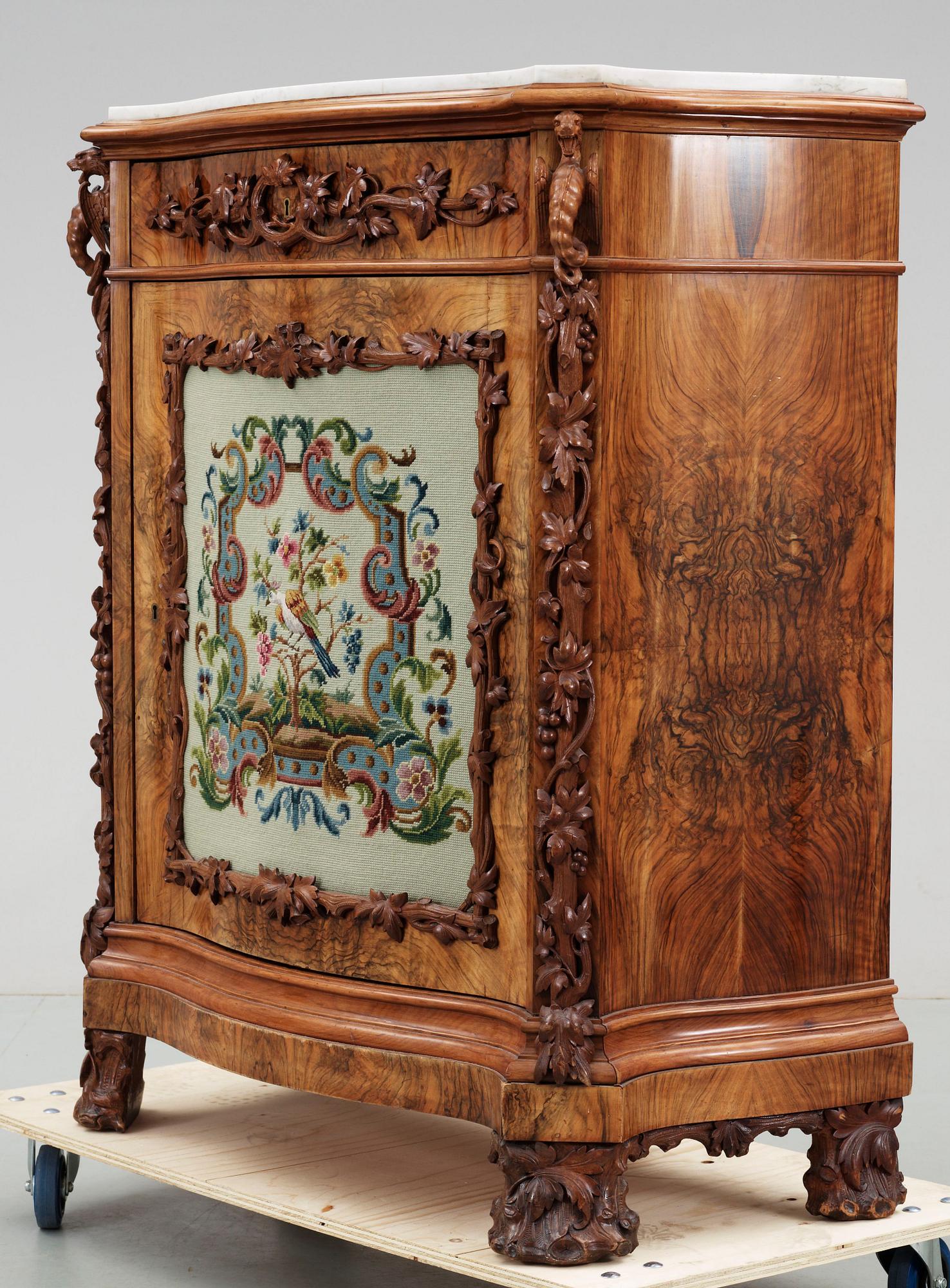 SKÅP, nyrokoko, sent 1800-tal.