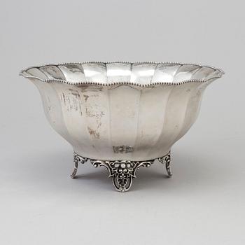A 20th century silver bowl marked 830M, probably Germany, Swedish import marks.