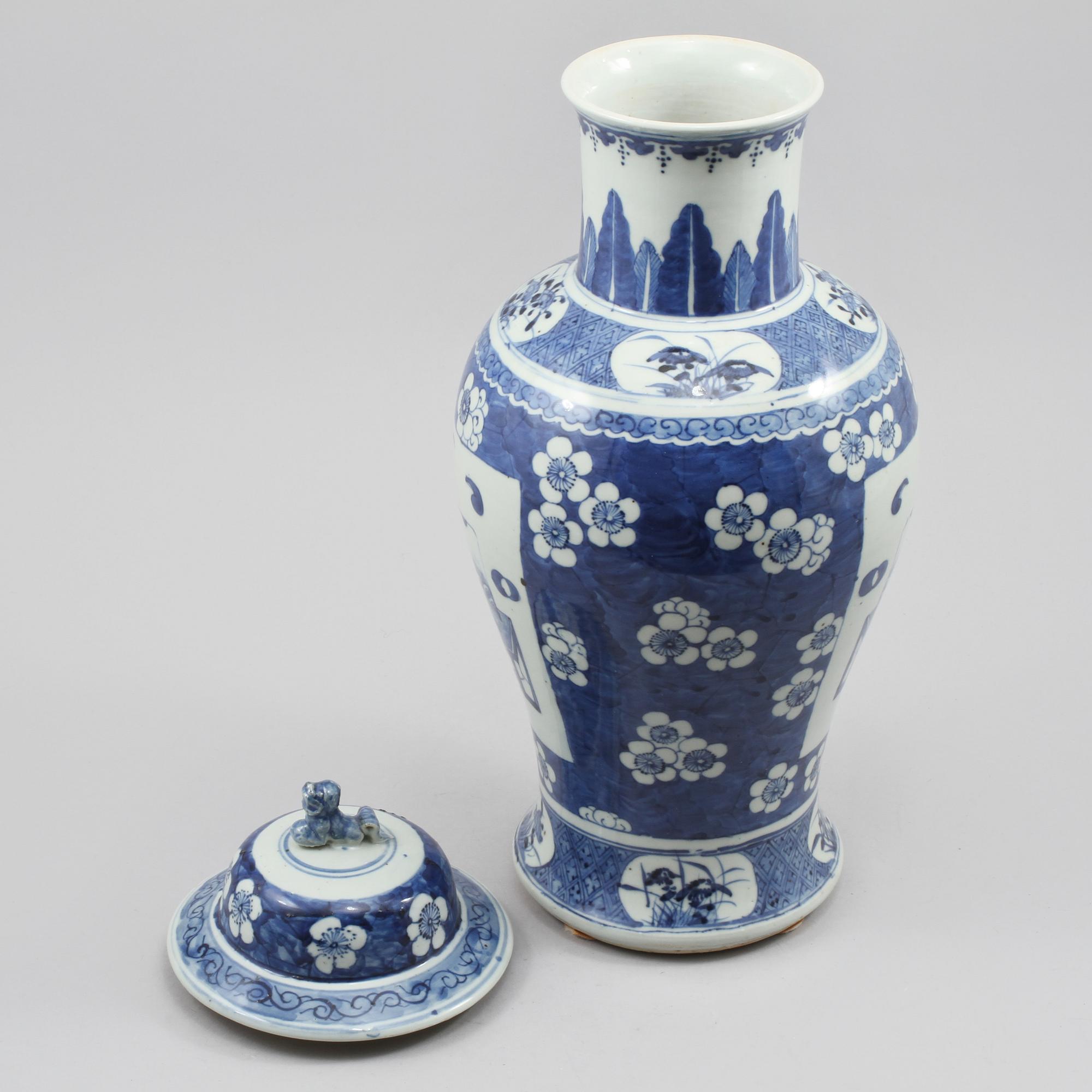 LOCKURNA, porslin, Kina, 1800-tal.