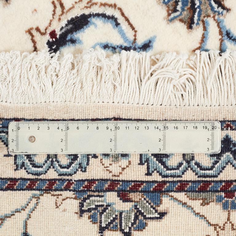 A Nain runner, ca 295 x 80 cm.