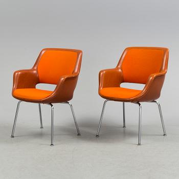 OLLI MANNERMAA, a pair of armchaird model 557 S/558 S Super-Kilta, Finnart AB, Martela Oy, Helsinki.