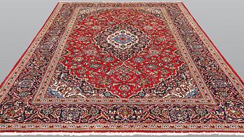 A carpet, Keshan, c. 290 x 202 cm.