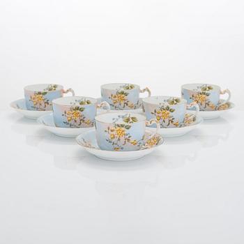 A set of six Kuznetsov porcelain coffee cups with saucers, Dulevo factory, 1864-1889.