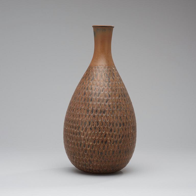 A Stig Lindberg stoneware vase, Gustavsberg Studio 1958-59.