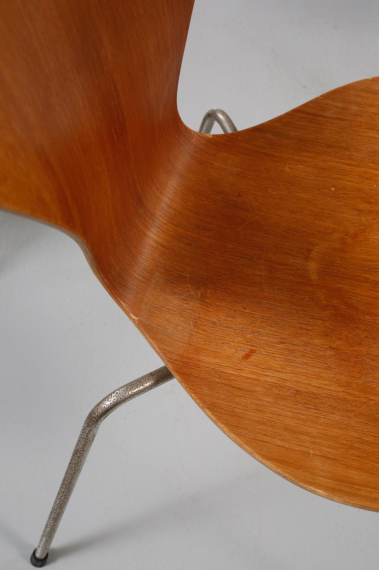 STOLAR, 6 st, "Sjuan", Arne Jacobsen, Fritz Hansen, 1900-talets andra hälft.