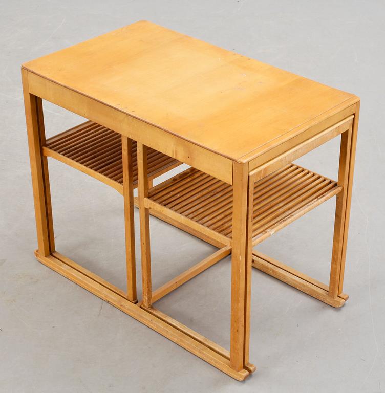 SATSBORD, tre delar. "Släden", Carl Malmsten. Modellen formgiven 1948.