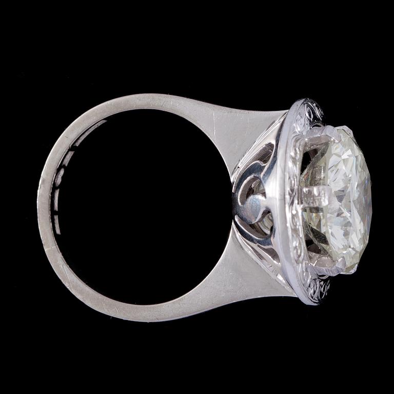 RING, briljantslipad diamant, 6.45 ct.