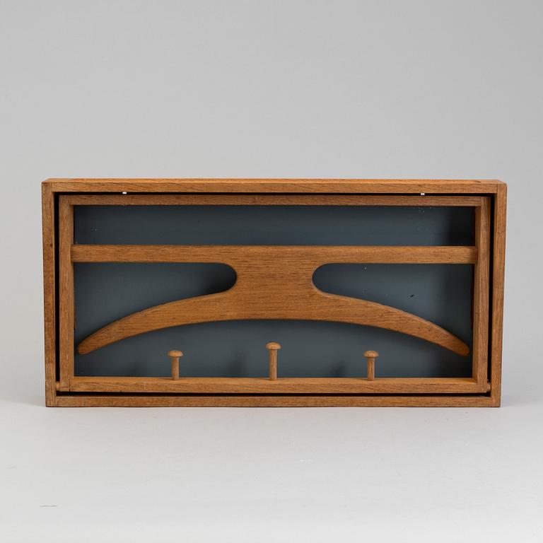 ADAM HOFF POUL ØSTERGAARD, herrbetjänt, Virum Möbelsnickeri Danmark 1900-talets andra hälft.