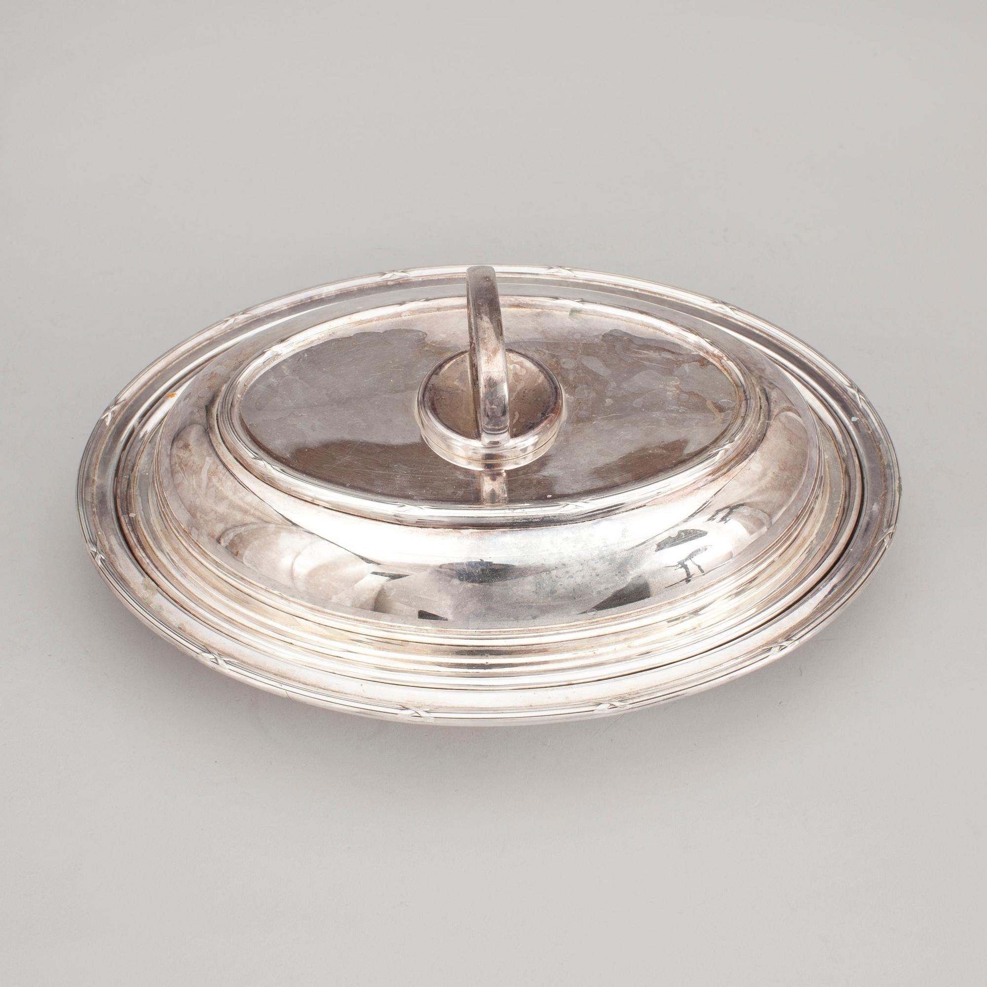 KAROTT med LOCK, nysilver. 1900-tal.