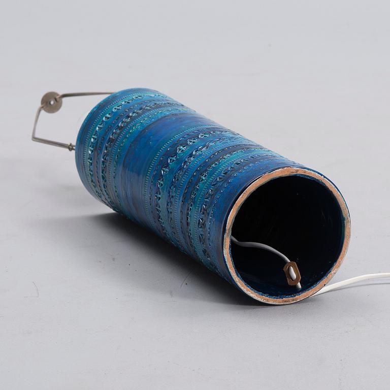 PÖYTÄVALAISIN, keramiikkaa, Aldo Londi, Bitossi, Italia 1960-luku.