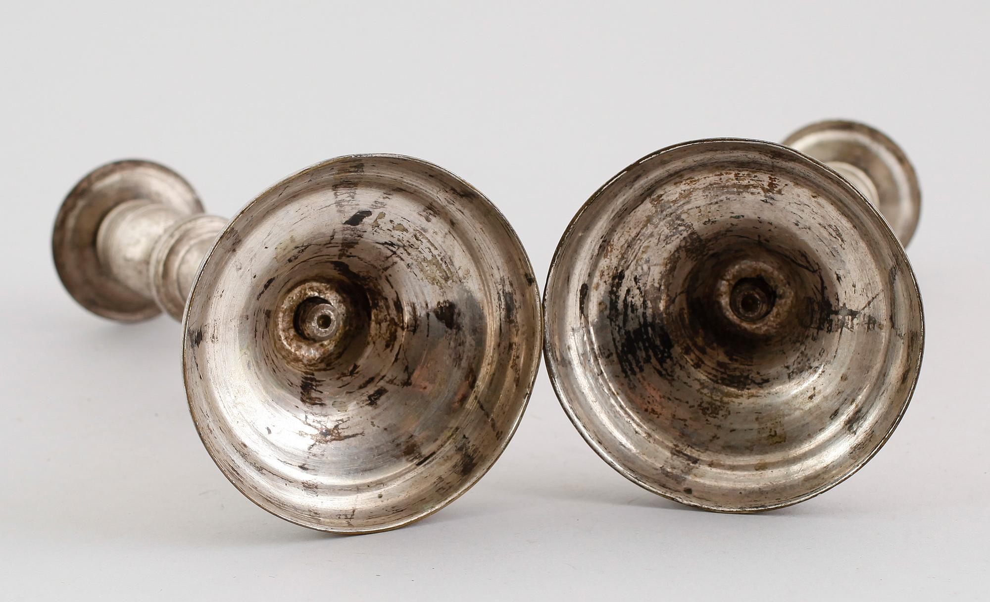 LJUSSTAKAR, 1 par, argent haché, 1800-talets första hälft.