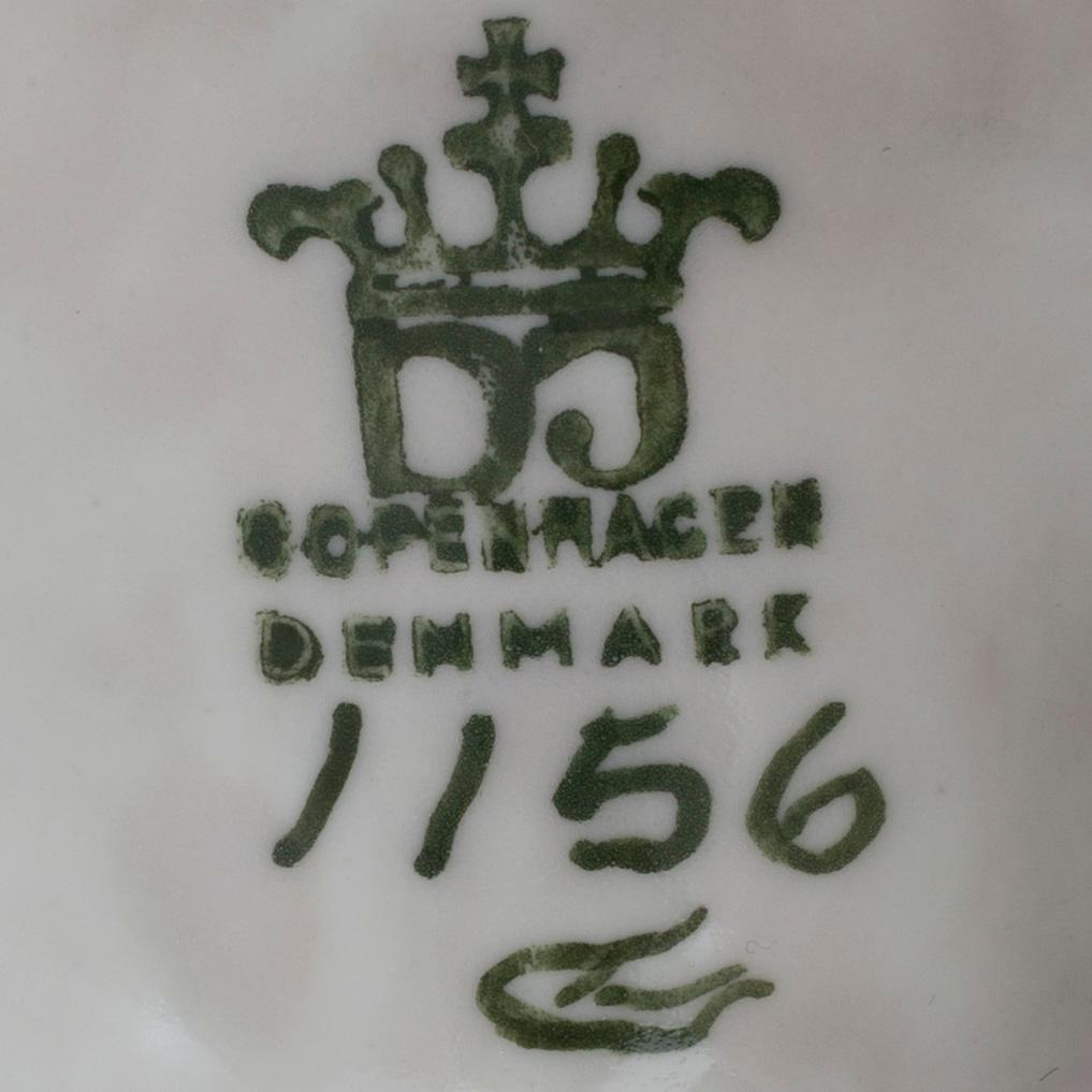 FIGURIN, porslin, Dahl-Jensen Copenhagen 1928-1981.