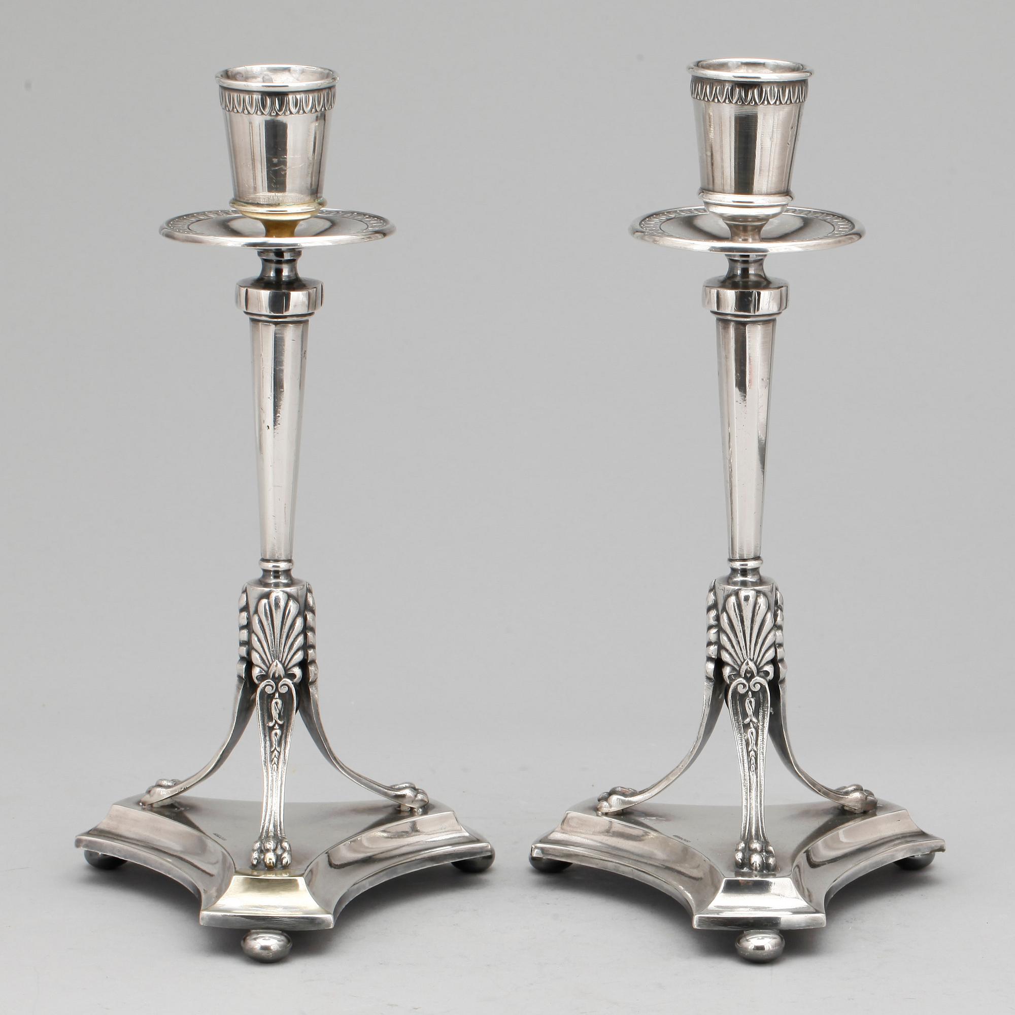 LJUSSTAKAR, ett par, nysilver, C G Hallberg, 1900-talets första hälft.