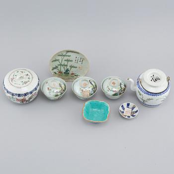PARTI PORSLIN, 8 delar, Kina, 1800- och 1900-tal.
