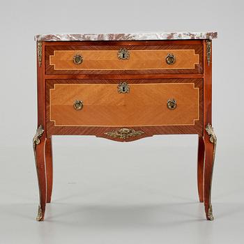 BYRÅ, Louis XV-stil, omkr 1900-talets mitt.